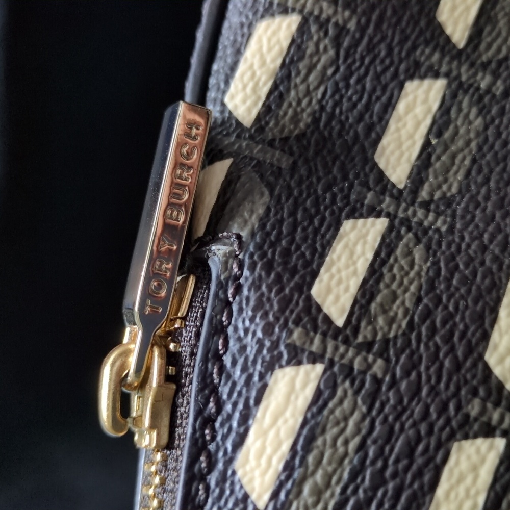 Tory Burch Brown and White satchel - Picture 10 of 10